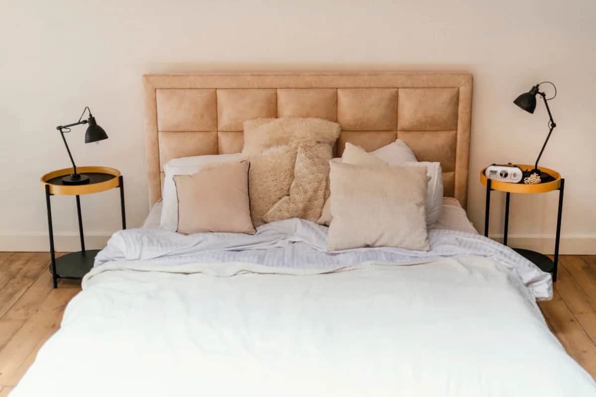 Jak połączyć dwa materace? Koniec z przerwą i dyskomfortem!