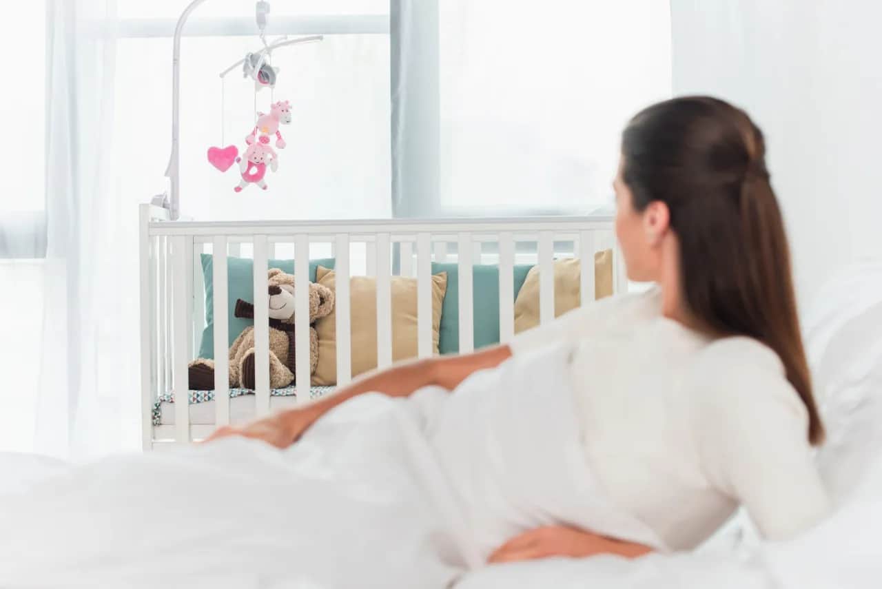 Materac do łóżeczka: Wybierz bezpieczny! Uniknij błędów rodziców