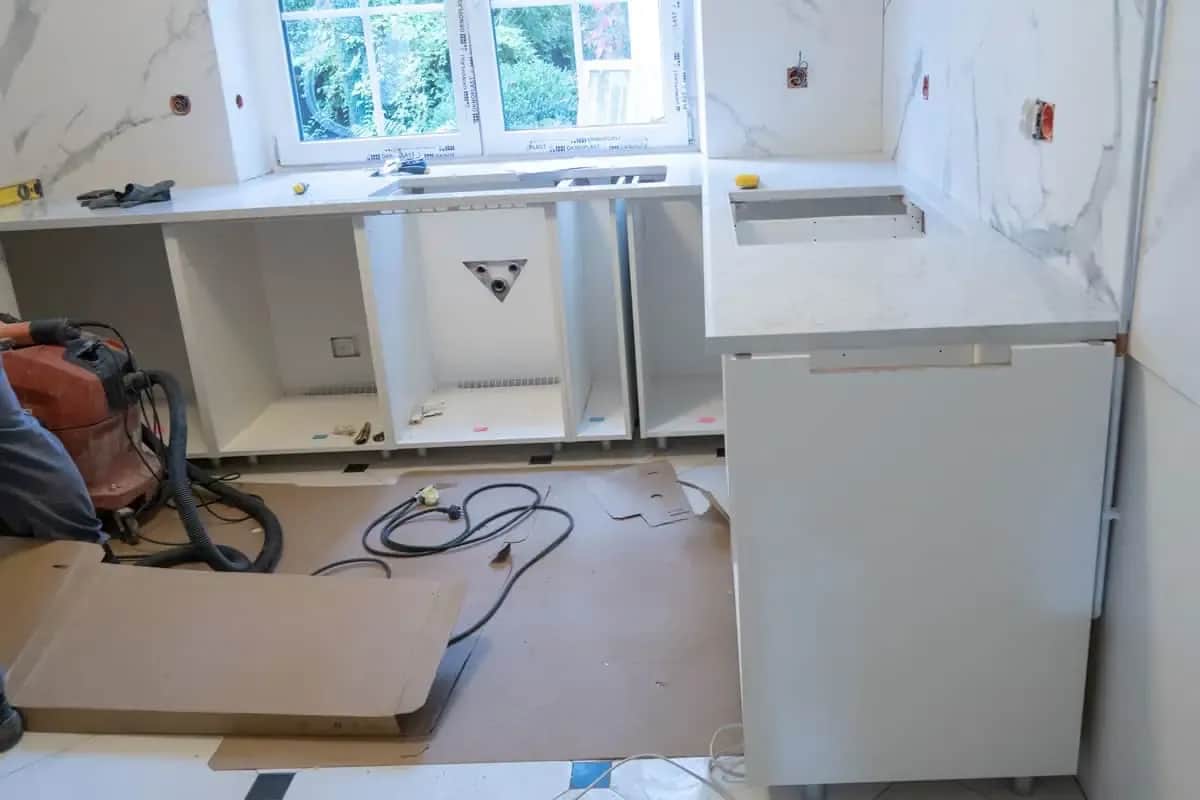 Montaż kuchni IKEA: Jak nie przepłacić? Cennik i wskazówki